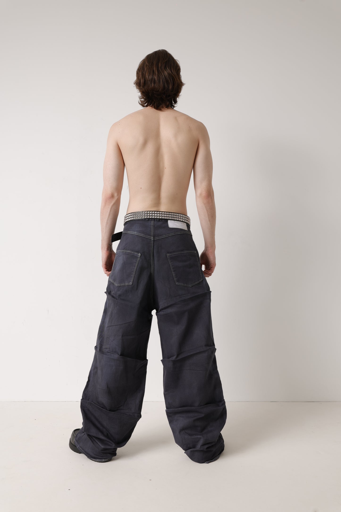 Pleats Baggy Pants